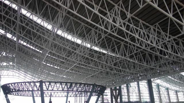 Construction de bâtiments de gymnase en métal préfabriqué à grande portée