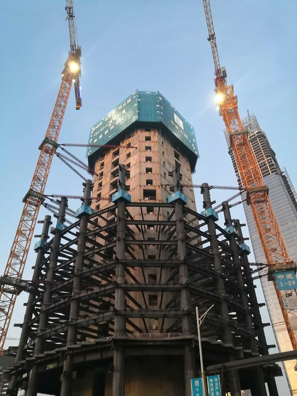 Chine Construction préfabriquée sur mesure bâtiment de grande hauteur préfabriqué structure en acier à plusieurs étages au meilleur prix