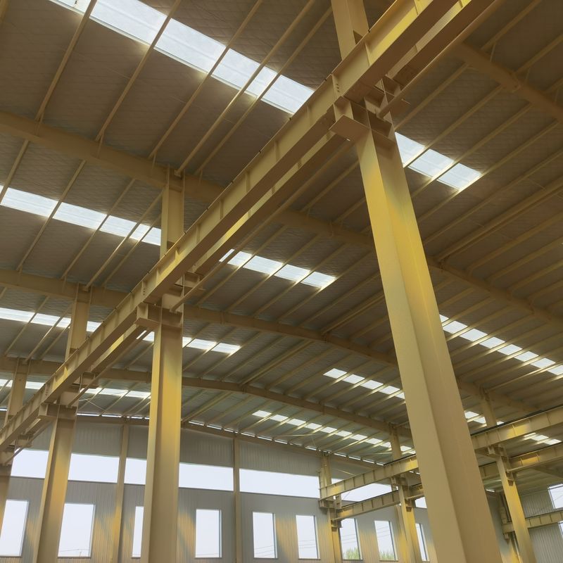 Facile d'installation à faible coût cadre structural en acier préfabriqué préfabriqué atelier industriel pour l'industrie du mobilier