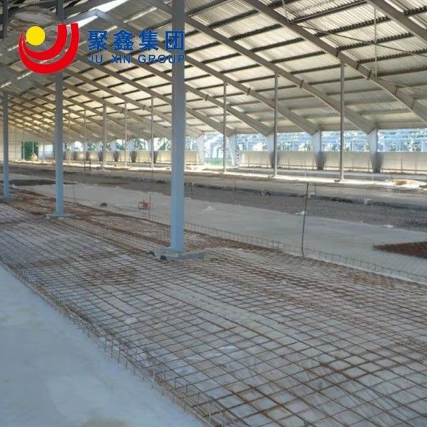 Entrepôt d'acier à bas prix Construction d'atelier de structure en acier léger préfabriqué sur mesure